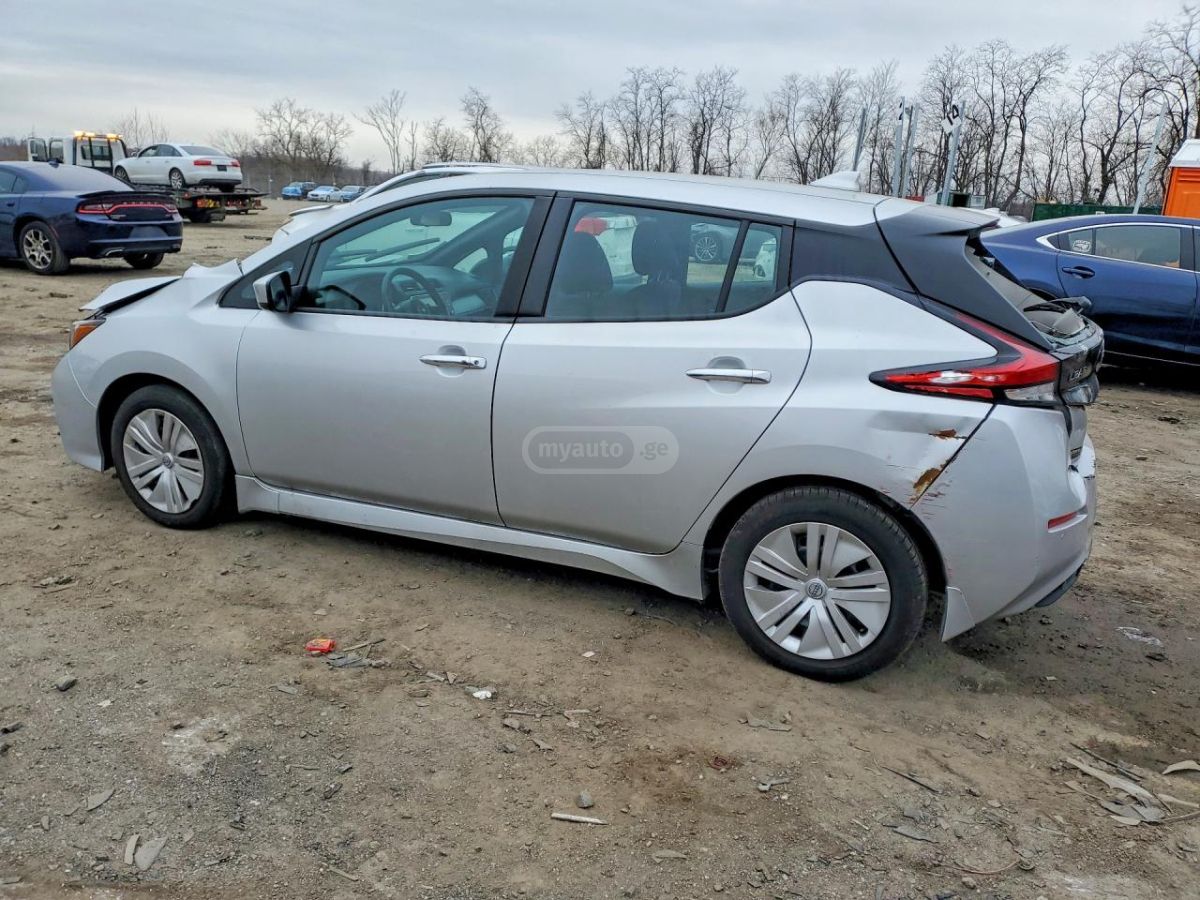 Nissan Leaf 2023 — миниатюра 2