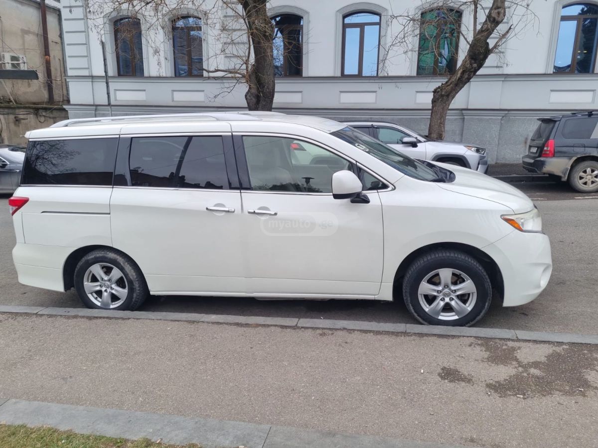Nissan Quest - фото 3