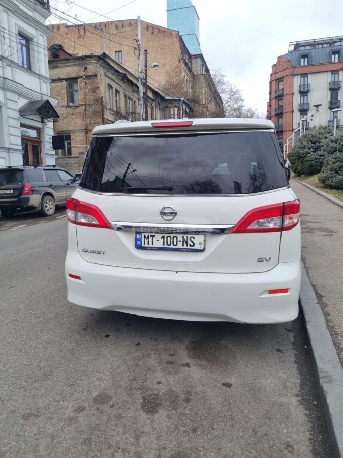 Nissan Quest - фото 4