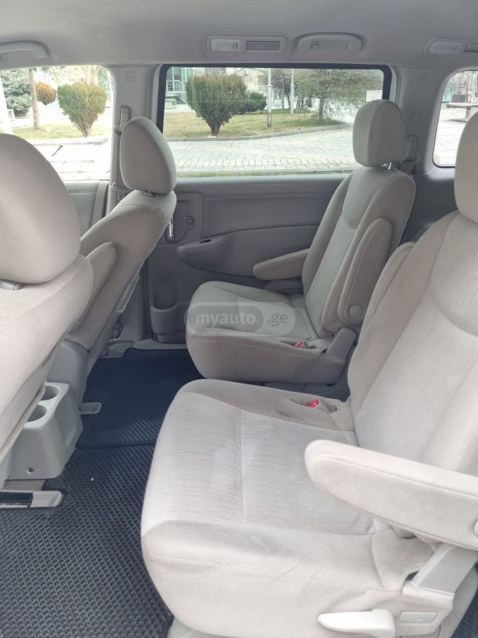 Nissan Quest - фото 6