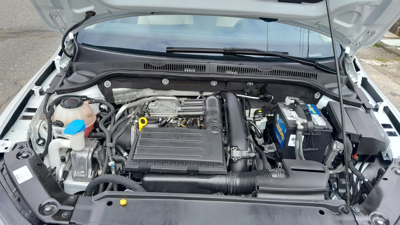 Volkswagen Jetta - фото 9