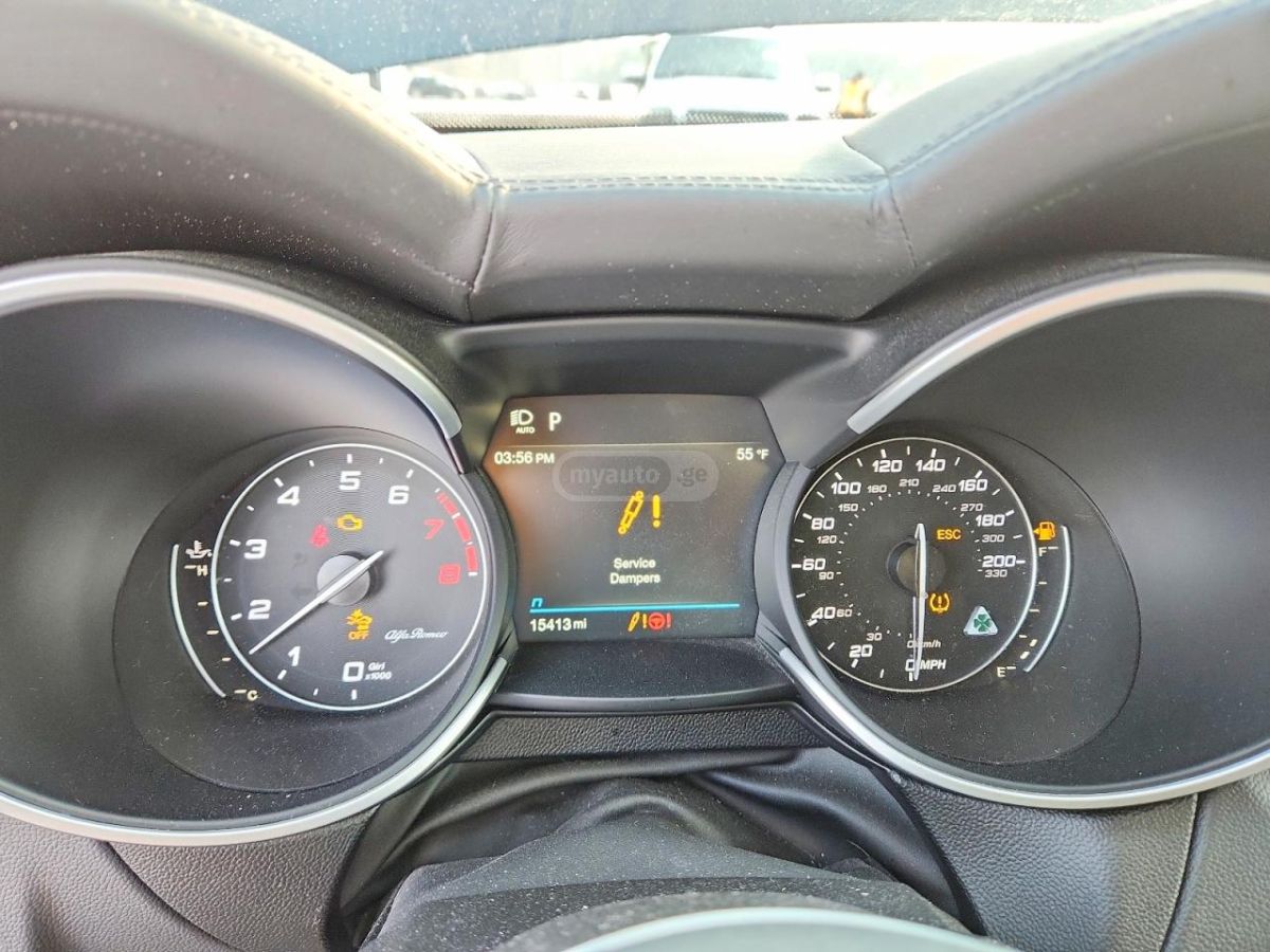 Alfa Romeo Stelvio 2023 — миниатюра 9