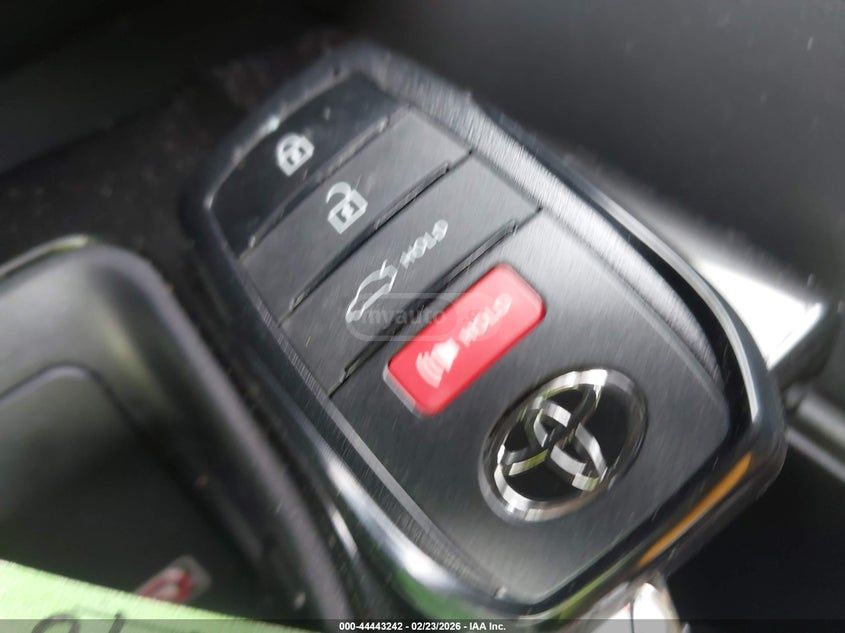 Toyota Crown 2024 — миниатюра 10