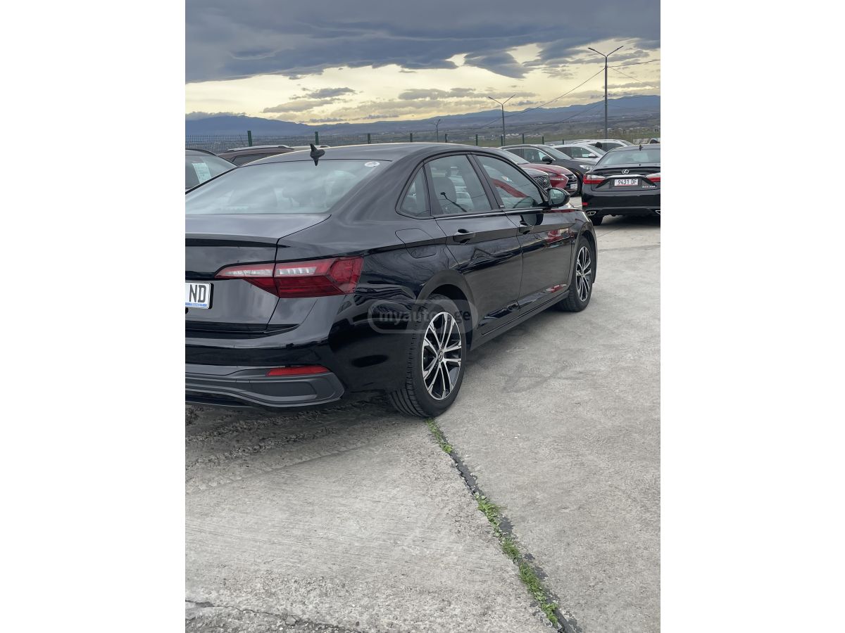 Volkswagen Jetta - фото 4