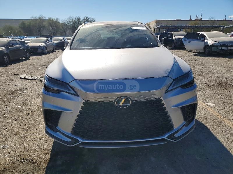 Lexus F SPORT Handling 4dr All-Wheel — миниатюра 2