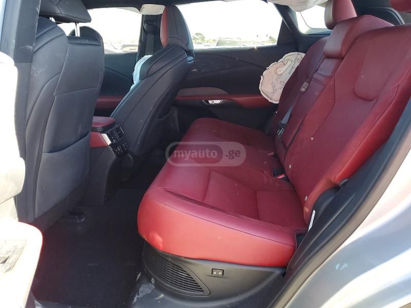 Lexus F SPORT Handling 4dr All-Wheel — миниатюра 7