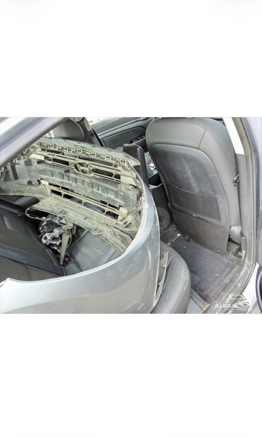 Hyundai Elantra - фото 13