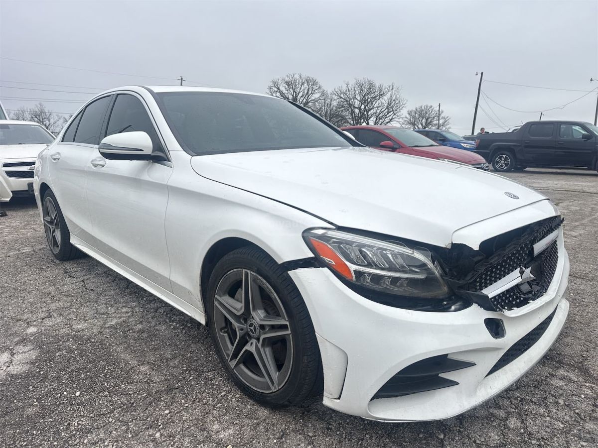 Mercedes-Benz C 300 - фото 2