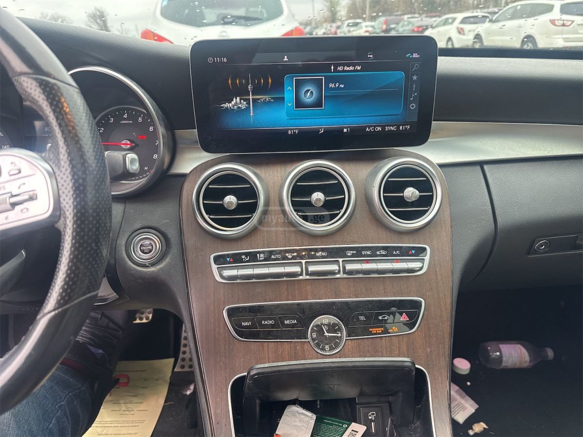 Mercedes-Benz C 300 - фото 8