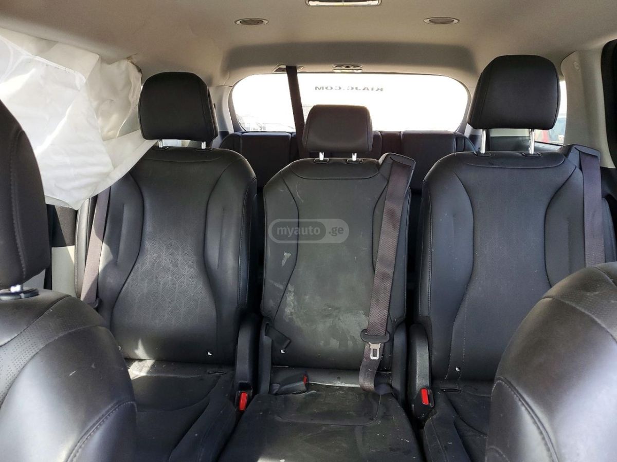 Kia Carnival - фото 10