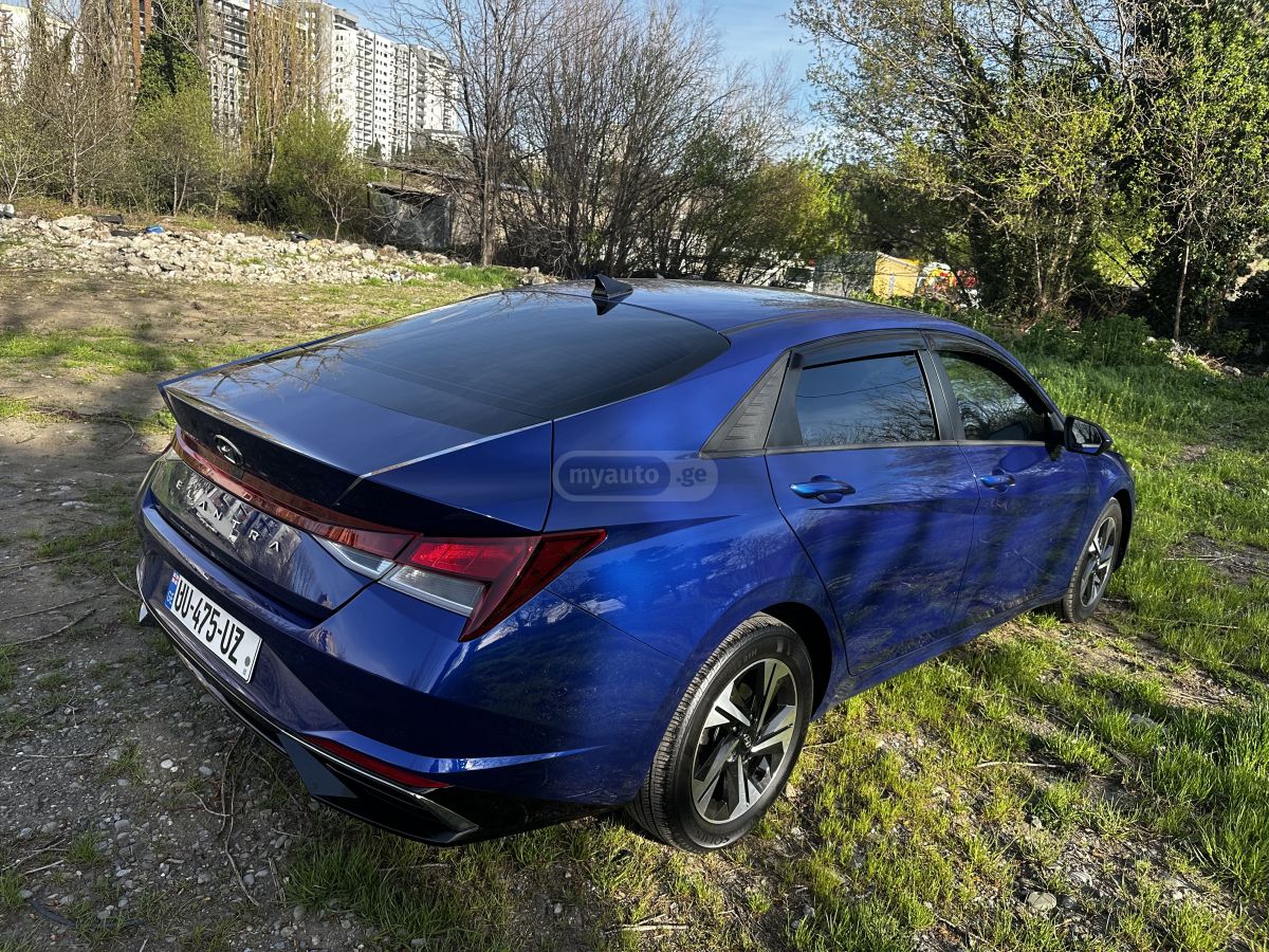 Hyundai Elantra - фото 14