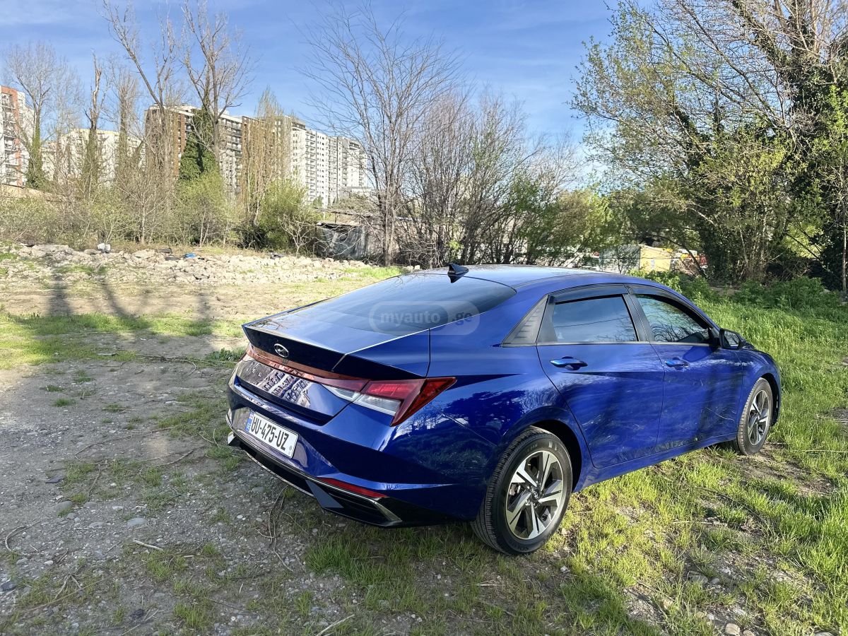 Hyundai Elantra - фото 6