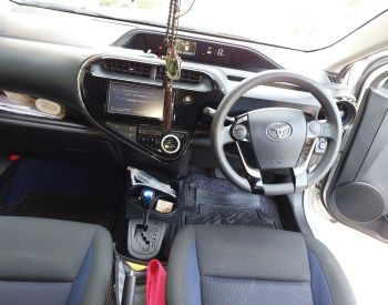 Toyota Aqua - фото 10