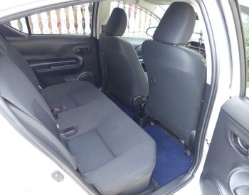 Toyota Aqua - фото 8