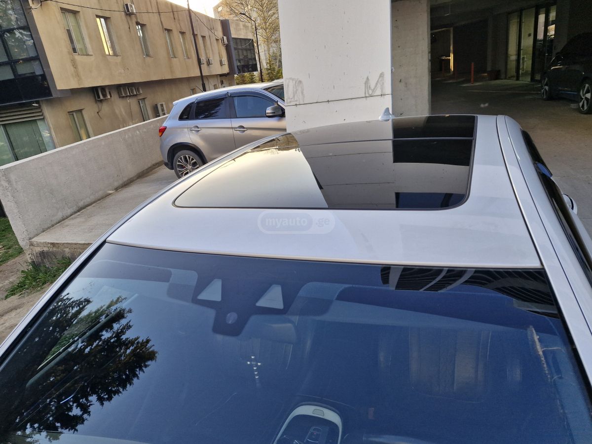 BMW 750 - фото 12