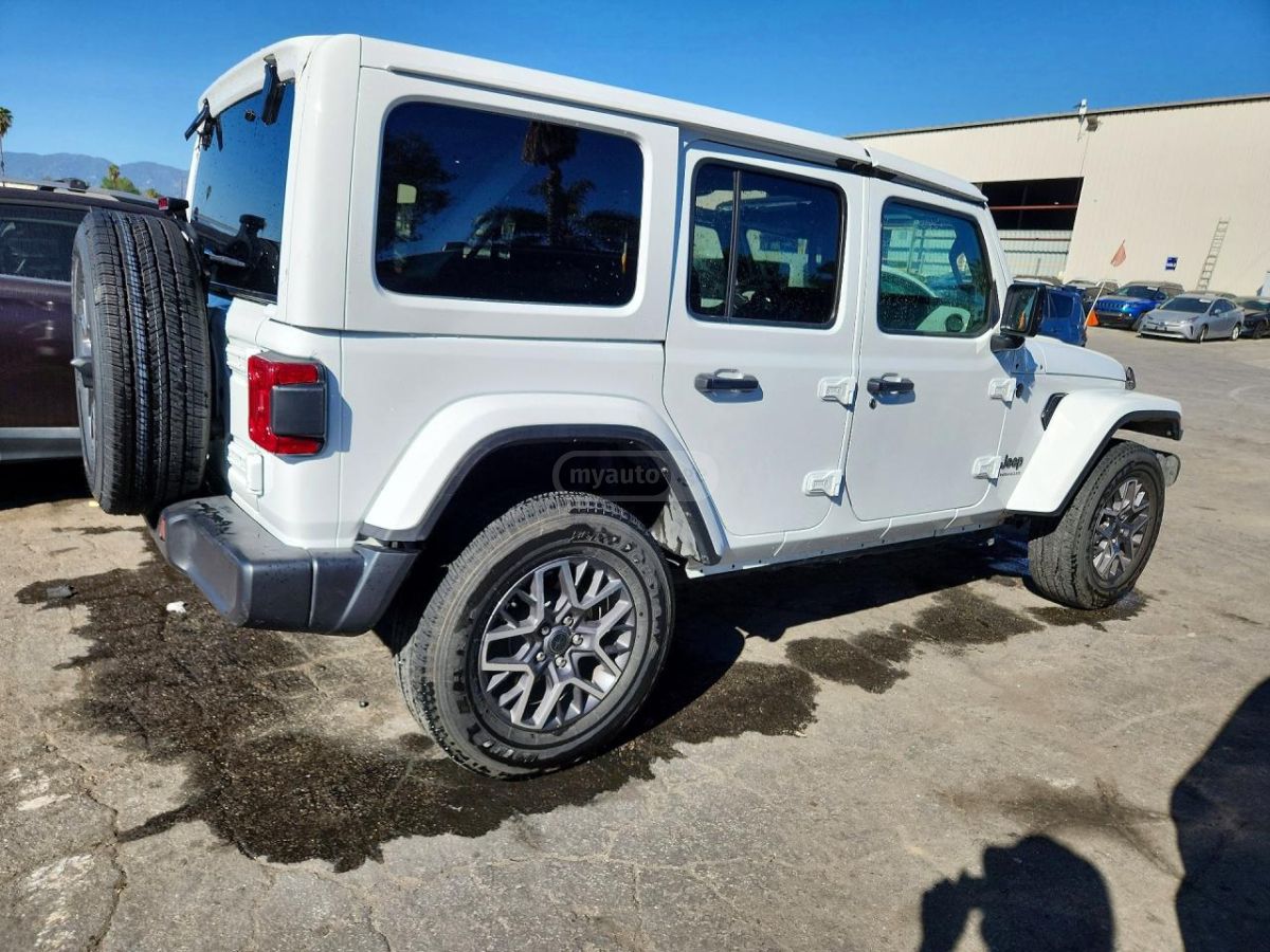Jeep Wrangler 2025 — миниатюра 3