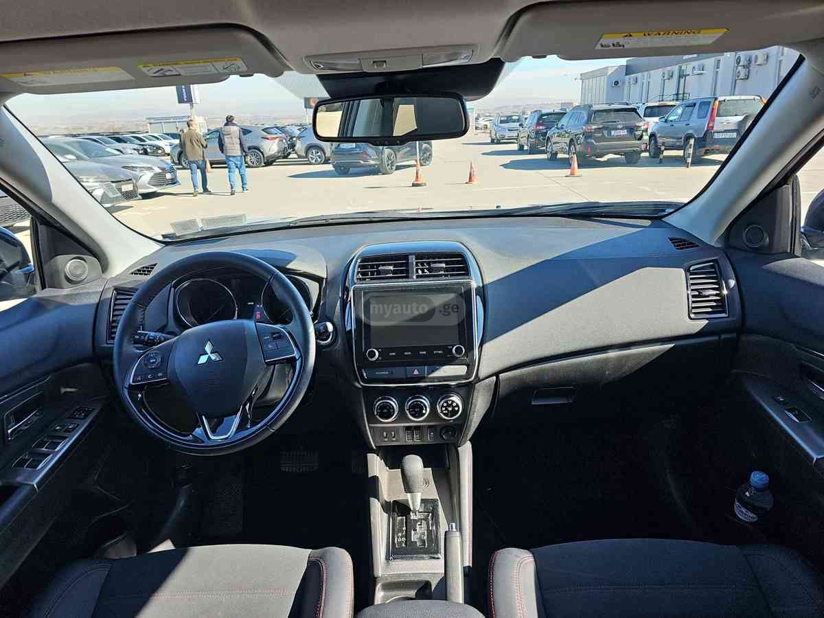 Mitsubishi Mitsubishi Outlander Sport — миниатюра 6
