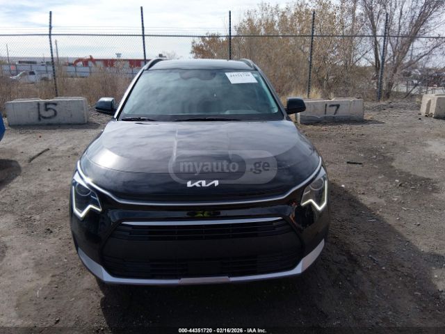 Kia Niro - фото 11