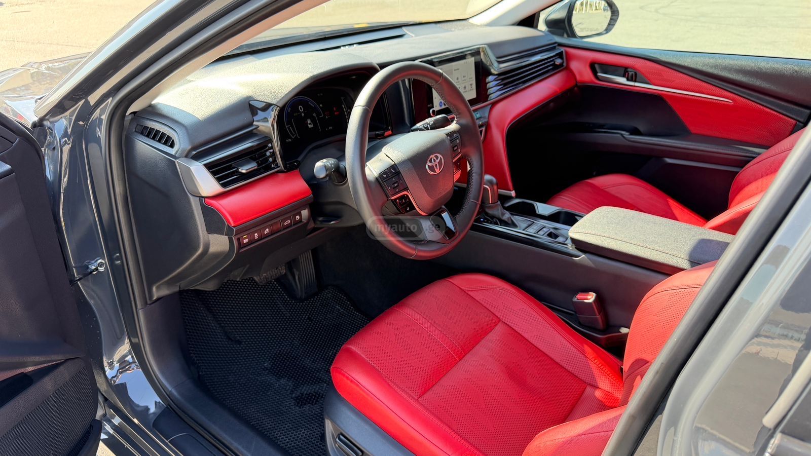 Toyota Base 4dr All-wheel Drive Autom — миниатюра 1