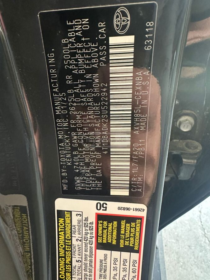 Toyota Base 4dr All-wheel Drive Autom — миниатюра 7