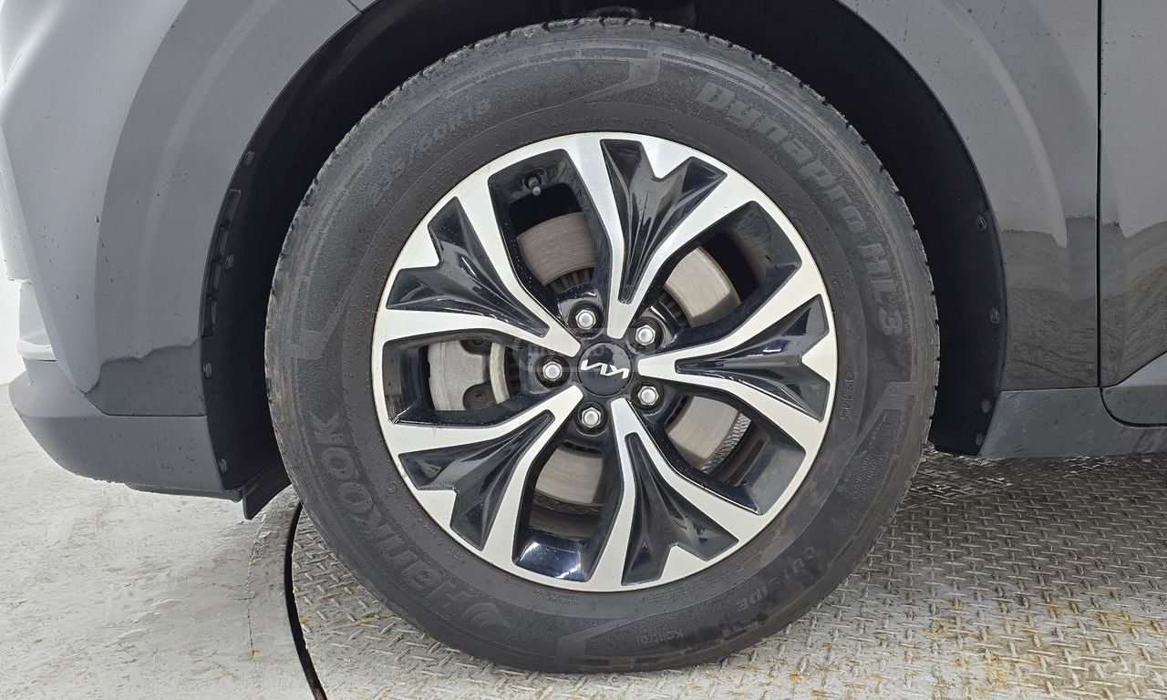 Kia Carnival - фото 5