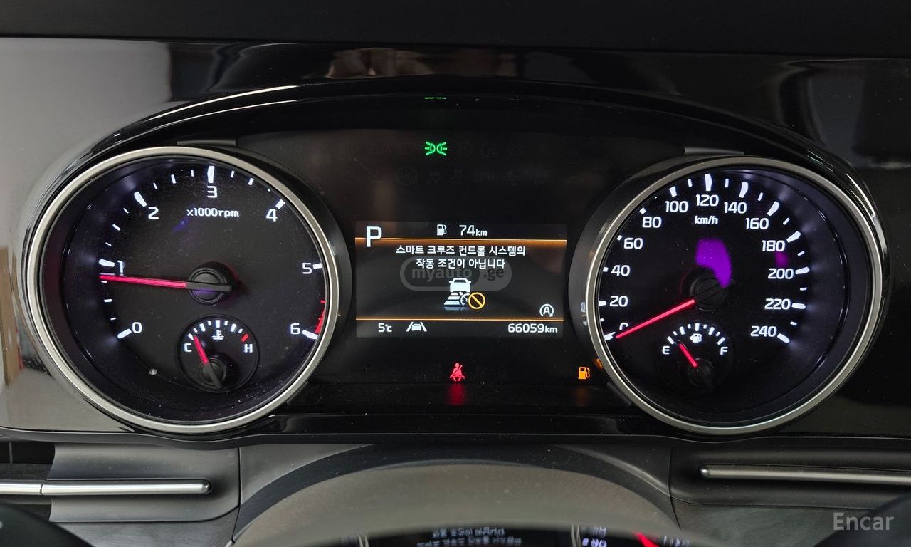 Kia Carnival - фото 8