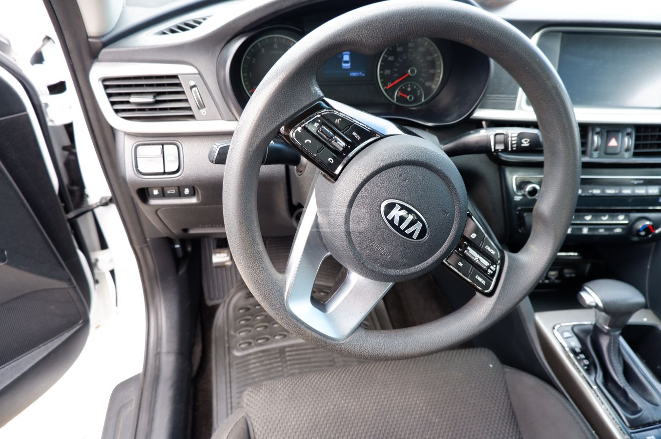 Kia Optima - фото 11