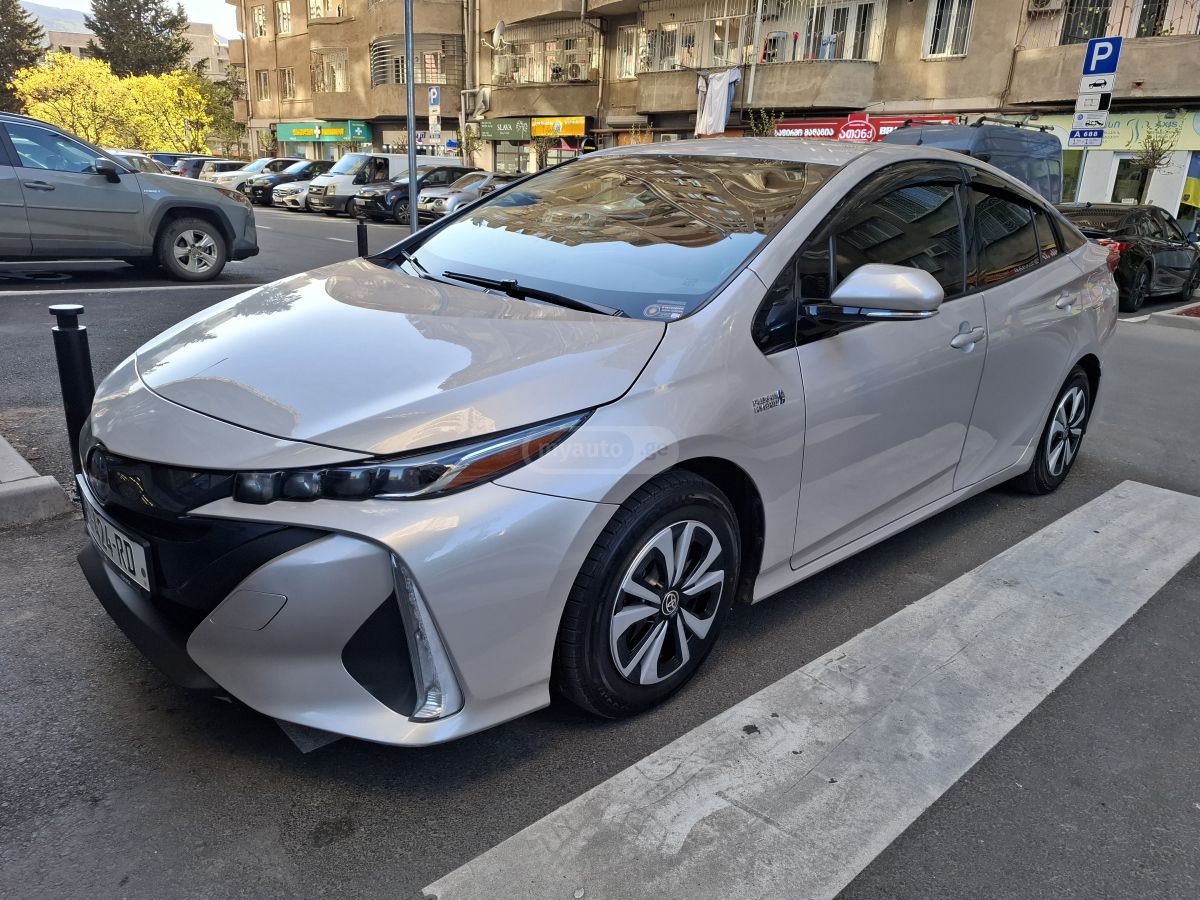 Toyota Prius - фото 6