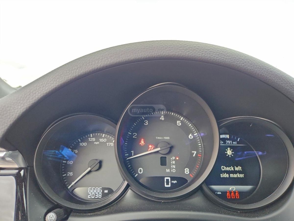 Porsche Macan 2025 — миниатюра 10