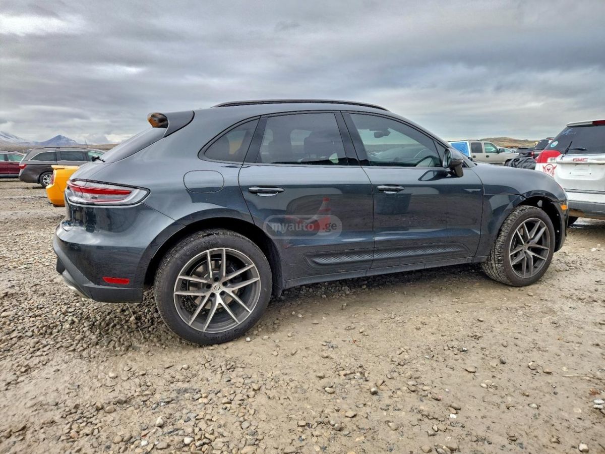Porsche Macan 2025 — миниатюра 2
