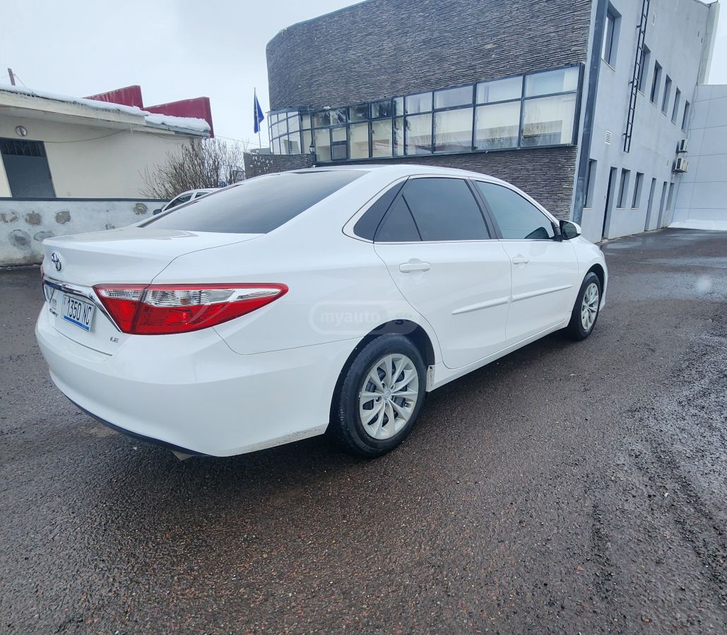 Toyota Camry - фото 11