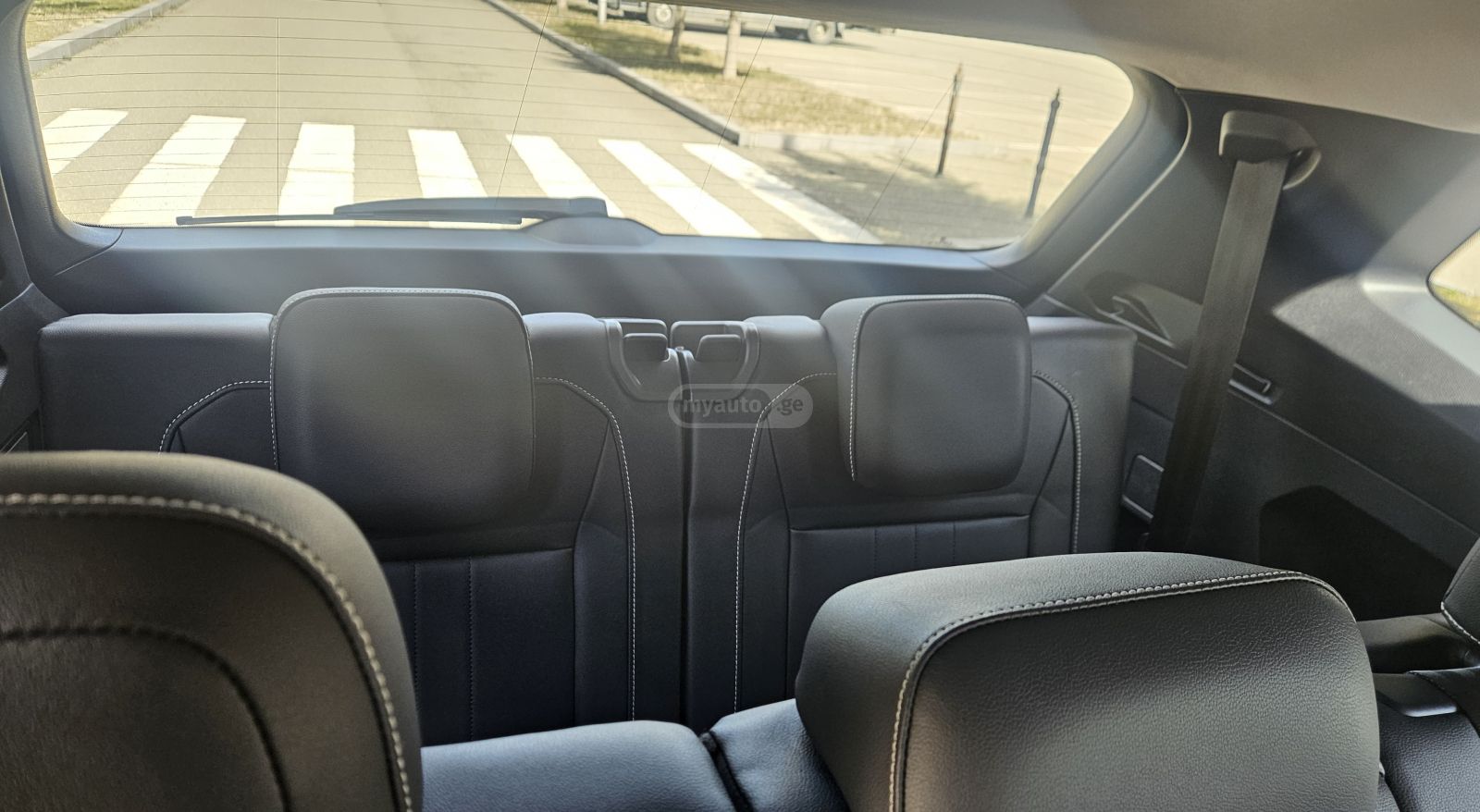 Volkswagen Tiguan - фото 11