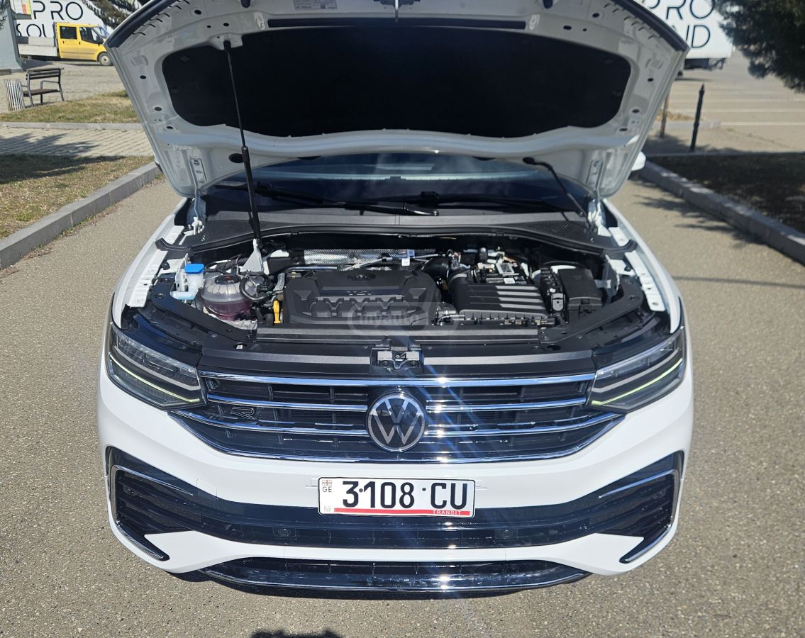 Volkswagen Tiguan - фото 13