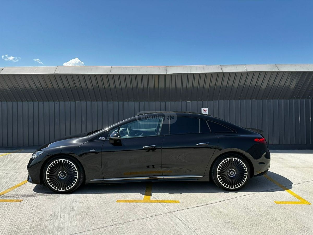 Mercedes-Benz EQE 53 - фото 3