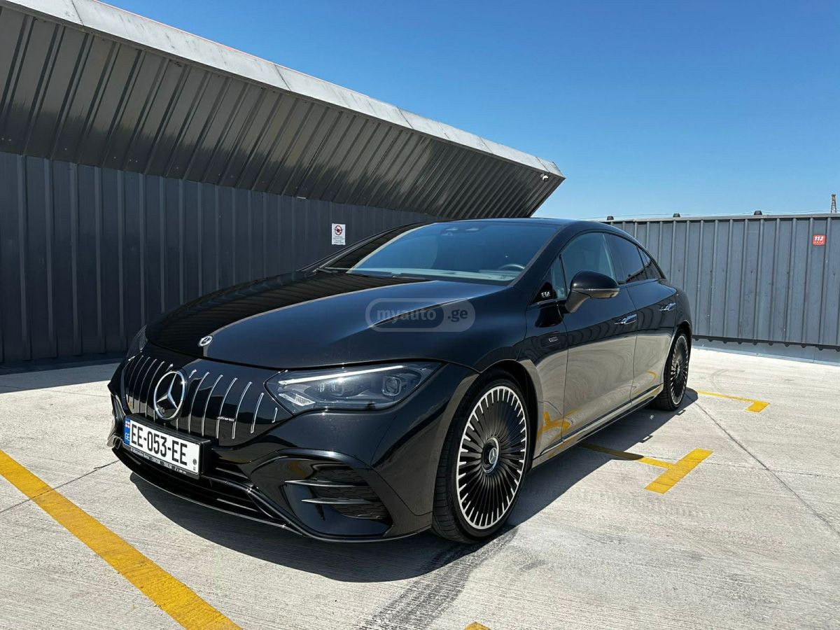 Mercedes-Benz EQE 53 - фото 7