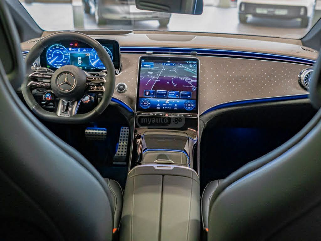 Mercedes-Benz EQE 53 - фото 9