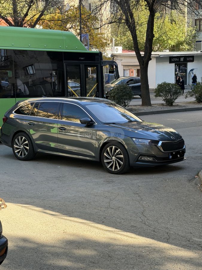 Skoda Octavia - фото 1