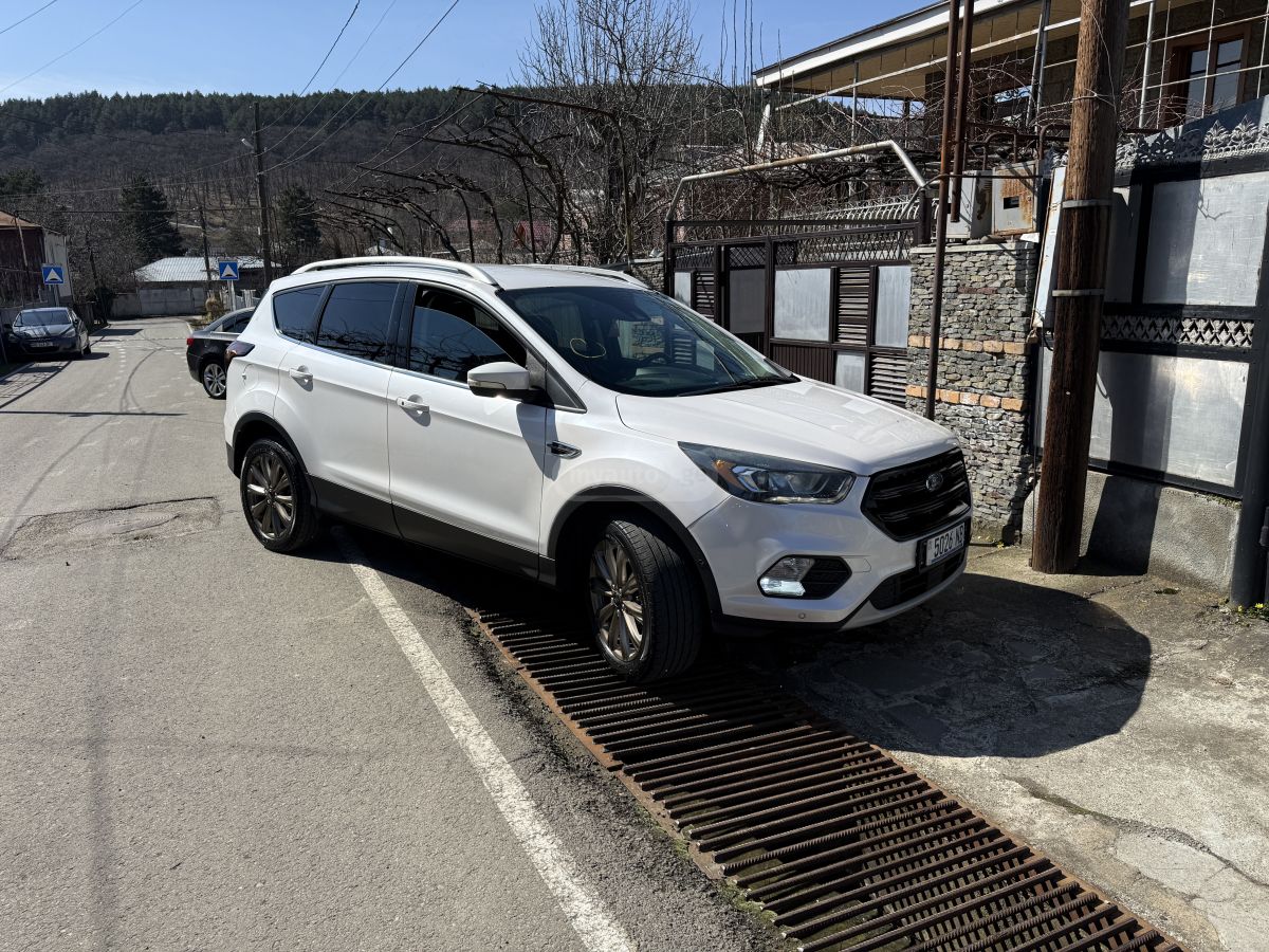 Ford Escape - фото 7