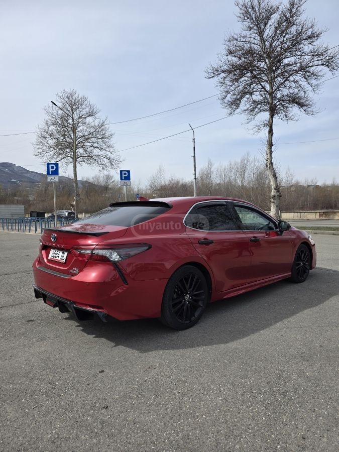 Toyota Camry - фото 4