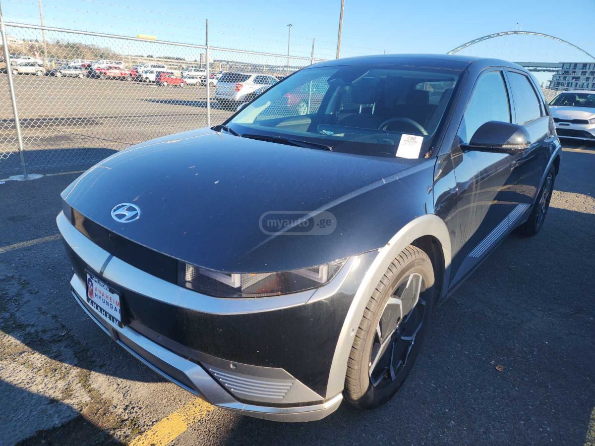 Hyundai Ioniq 5 - фото 1