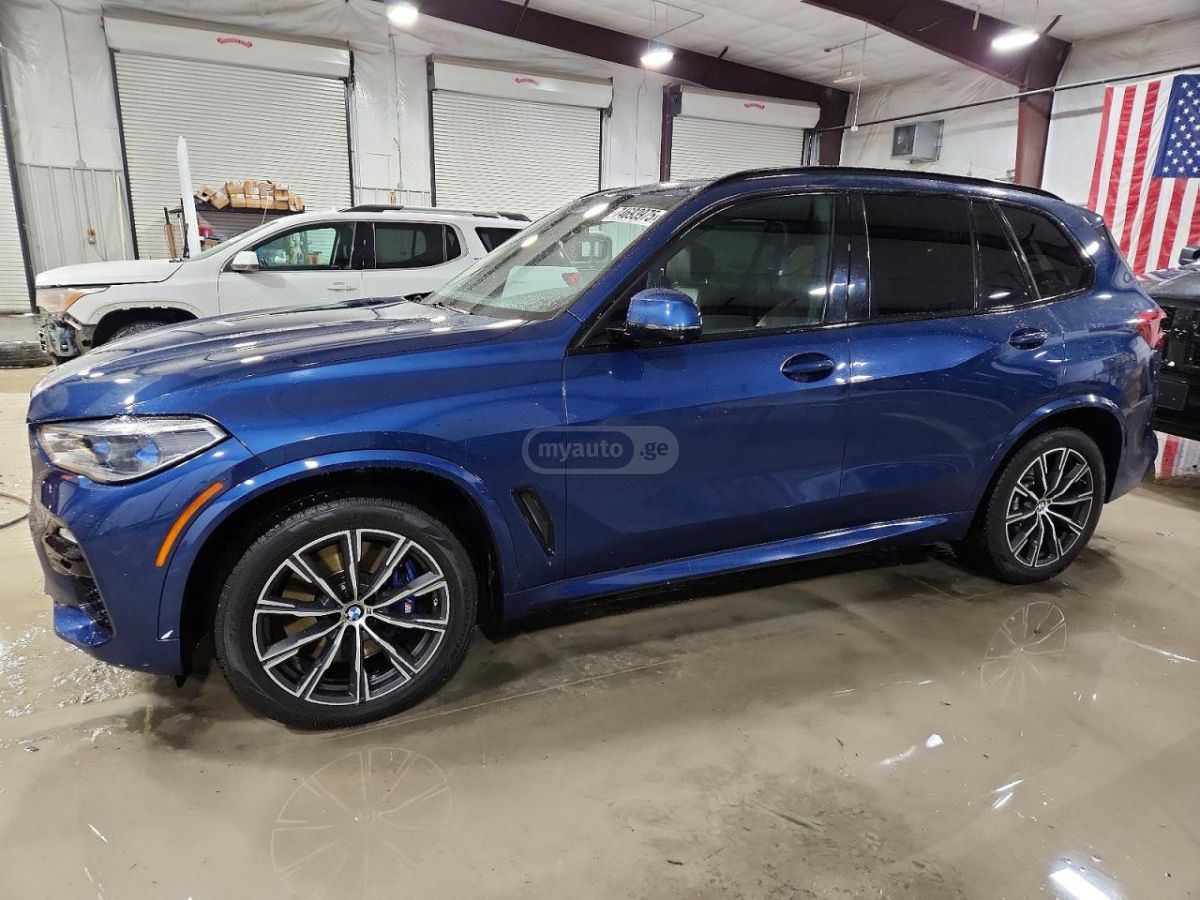 BMW X5 - фото 1
