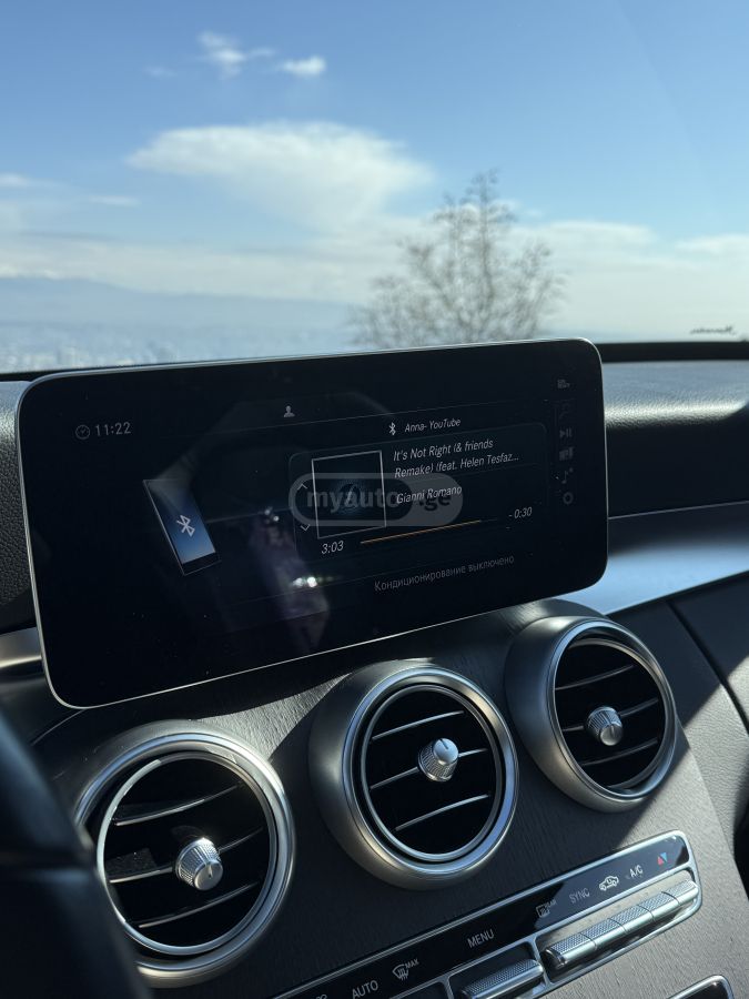 Mercedes-Benz C 300 - фото 8