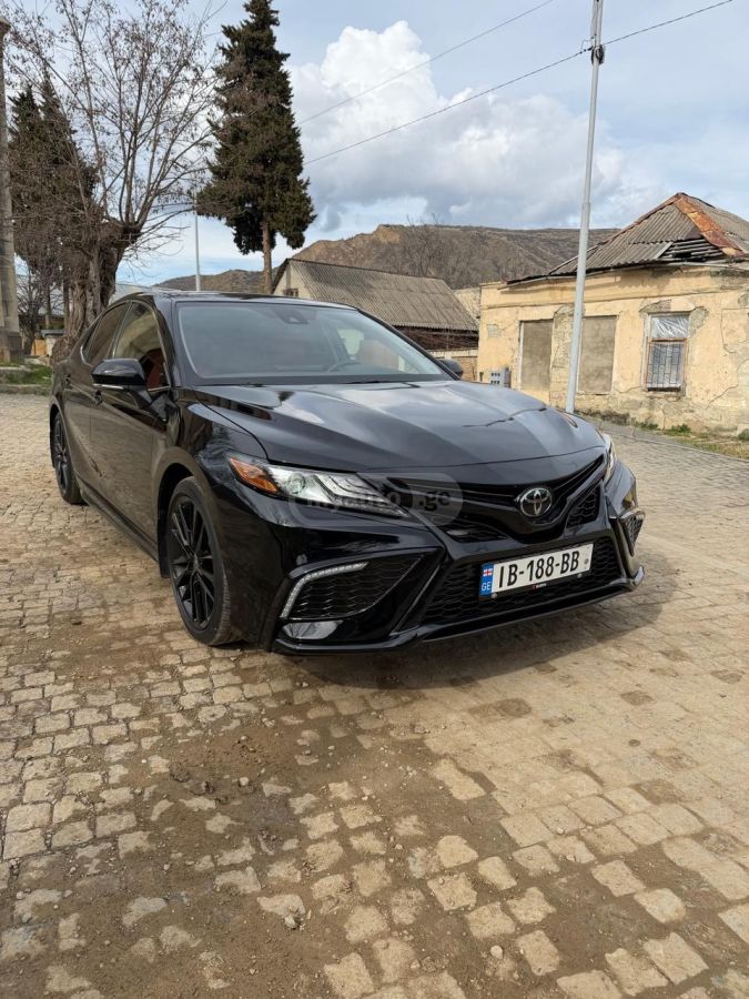 Toyota XSE 4dr Front-Wheel Drive Seda — миниатюра 6