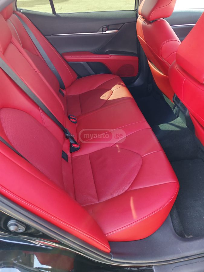 Toyota XSE 4dr Front-Wheel Drive Seda — миниатюра 9