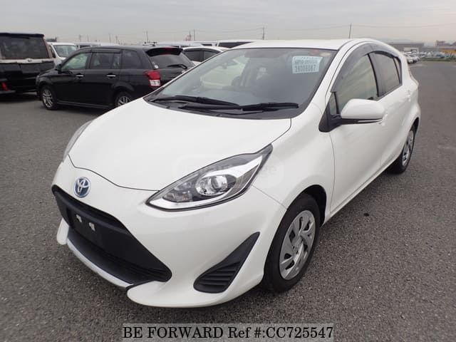 Toyota Aqua - фото 1