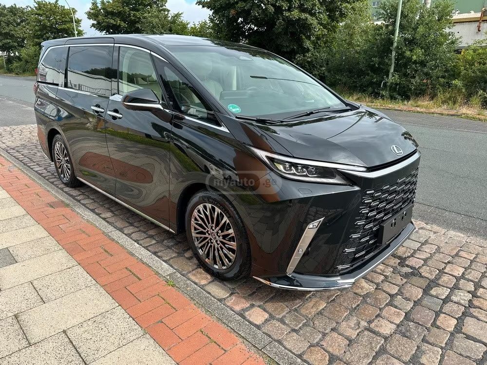 Lexus LM 2026 — миниатюра 2