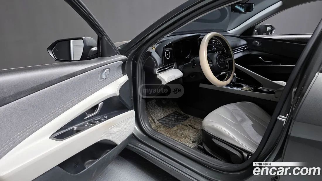 Hyundai Elantra - фото 10