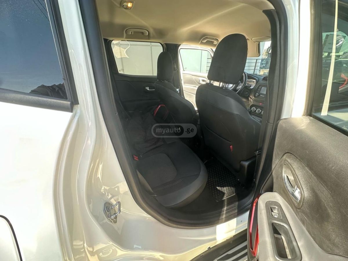 Jeep Renegade - фото 10