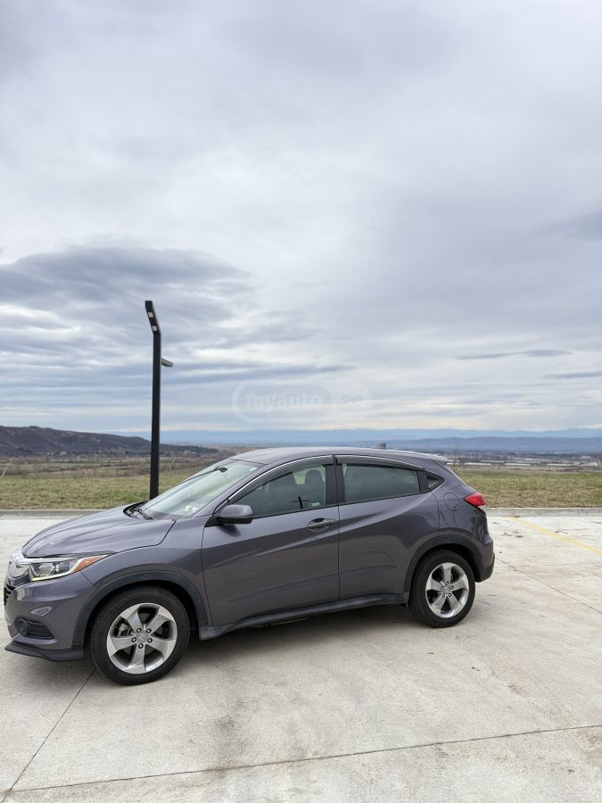 Honda HR-V - фото 1