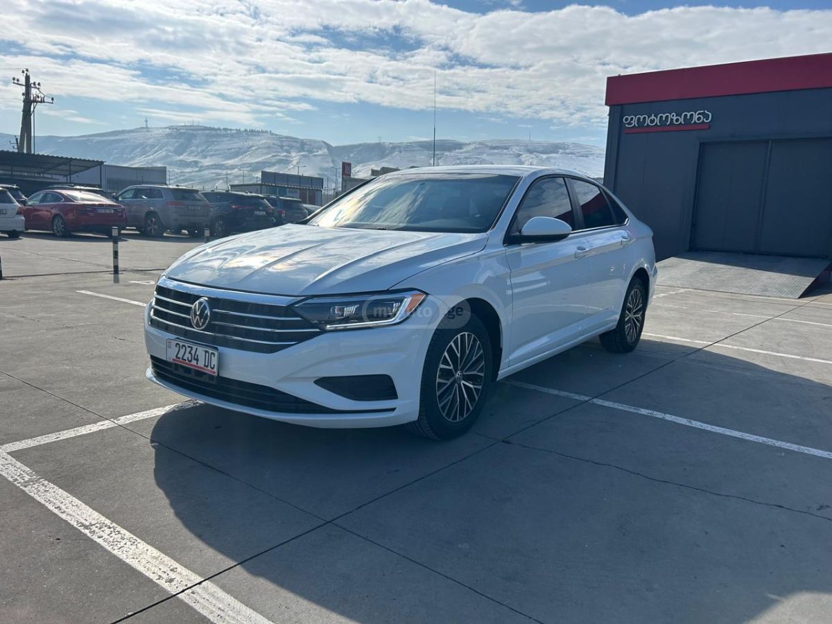 Volkswagen Jetta - фото 2